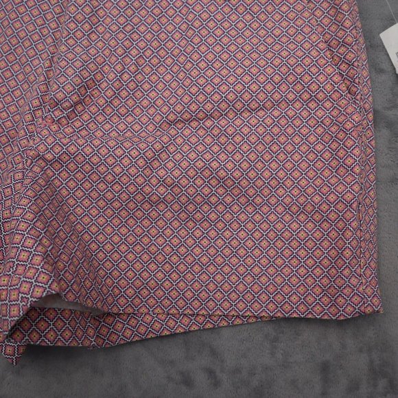 Gap Shorts Womens 10 Pink Flat Front Hot Pants Slash Pocket Button Zip Geometric - Picture 7 of 16